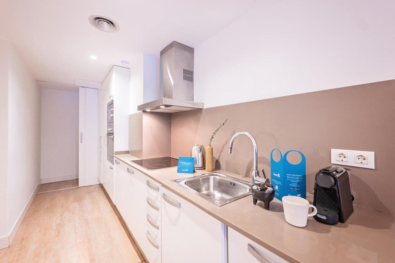 Sweet Inn - Carrer Girona Barcelona Buitenkant foto